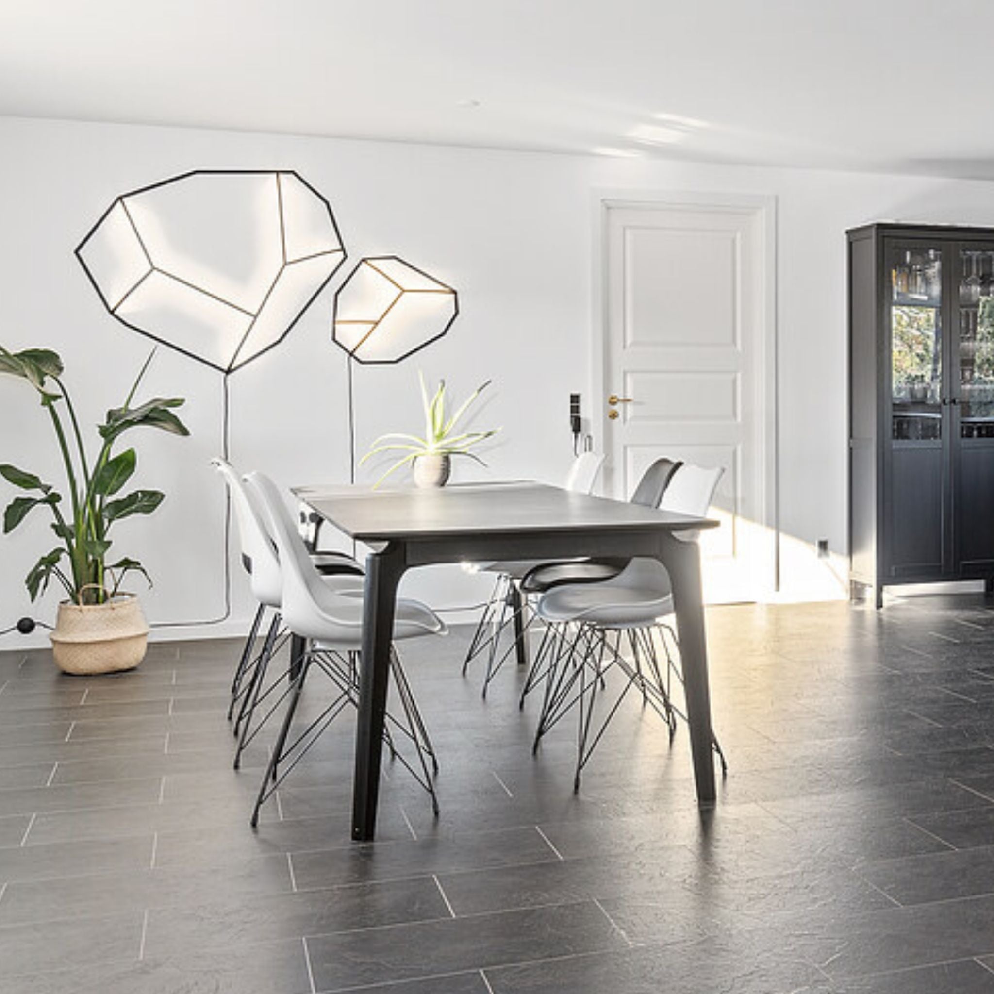 Q-Stone Nadura 10x283 Elegance Black