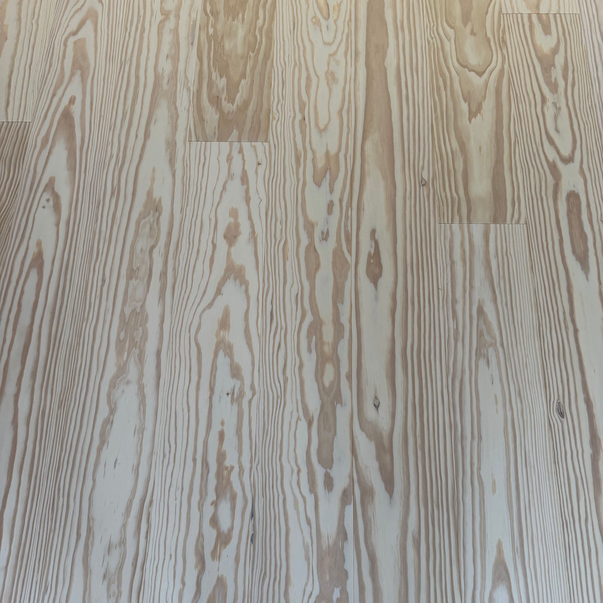 Pitch Pine Living 15x180 Lud & Hvidolie