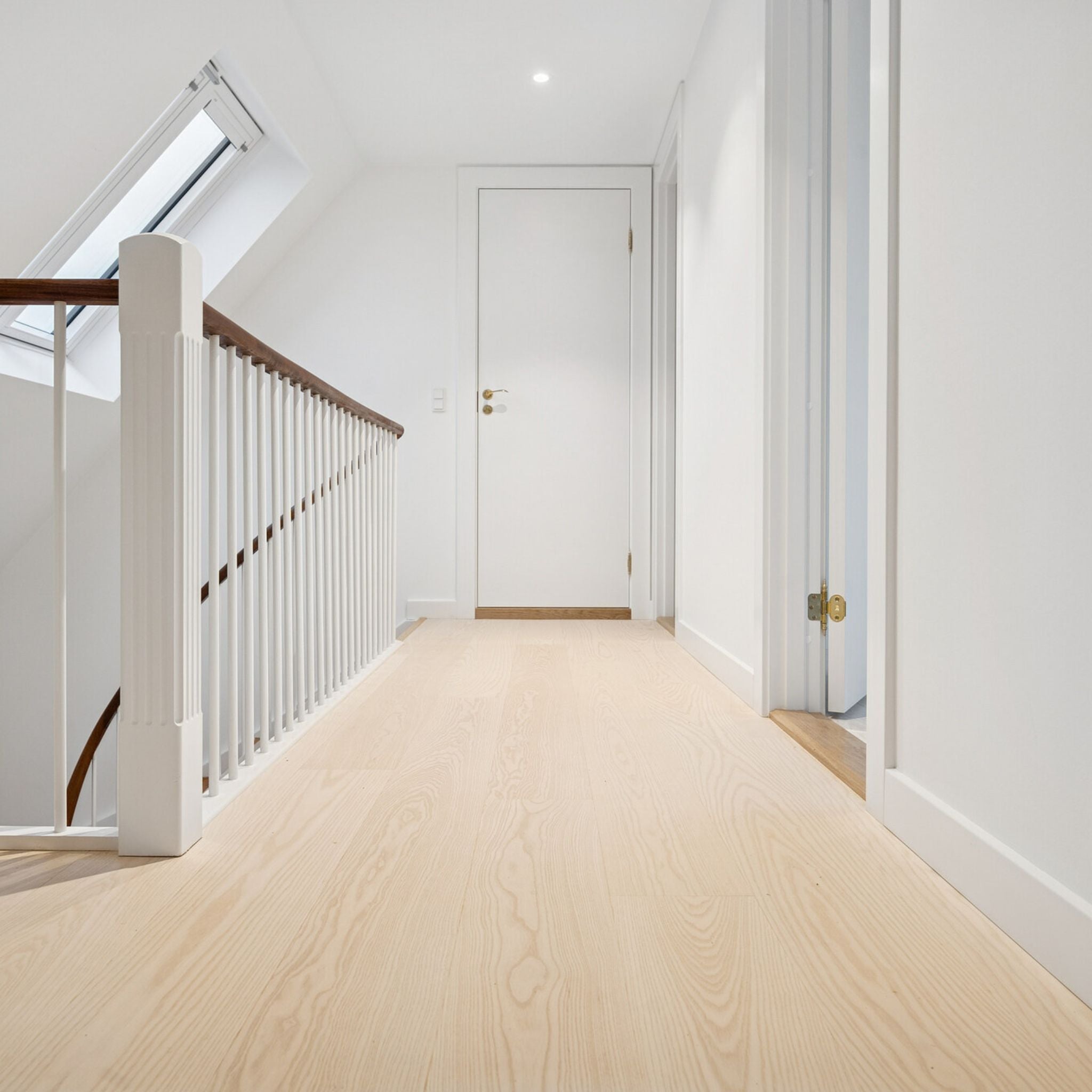 Ask Select 22x185 Frost Matlak